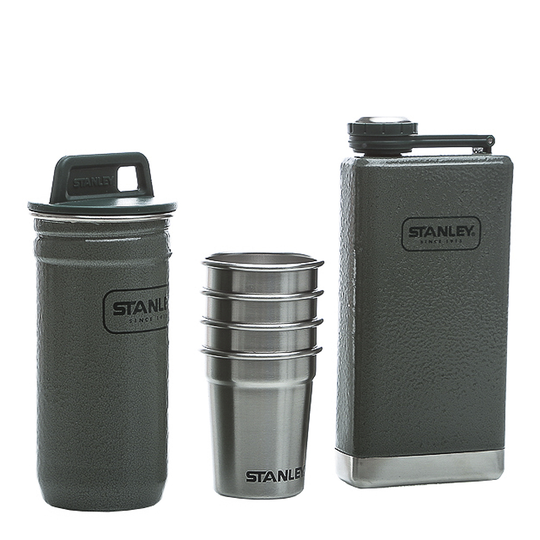 Stanley - Tursett Adventure Gåvoset Flaska + Shotglas Grön