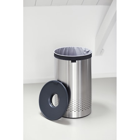 Tvättkorg med mörkgrått plast lock 60 L Mattborstat Stål