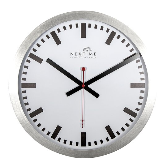 NeXtime - Station Väggklocka radiokontrollerad streck 35 cm Vit